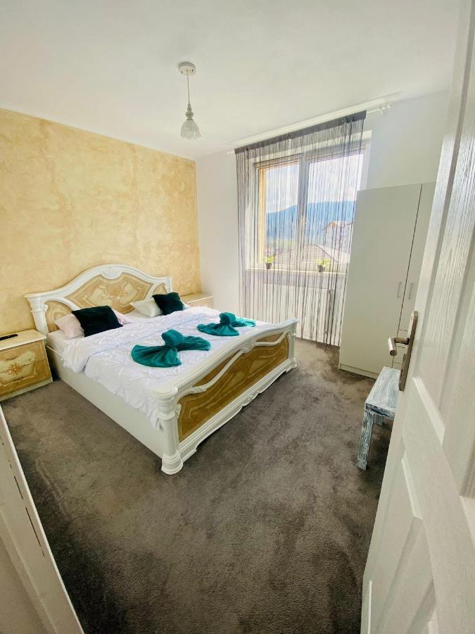 Apartament Tiron In Centru Orasului Gura Humorului Ngoại thất bức ảnh