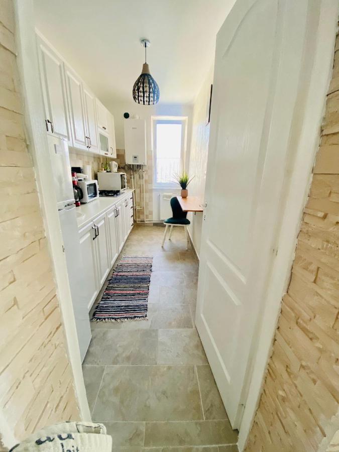 Apartament Tiron In Centru Orasului Gura Humorului Ngoại thất bức ảnh